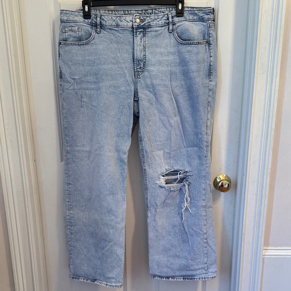 Light Blue Distressed Women Jeans. A-11